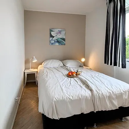 2 Bedroom Lovely In Нордвейк-ан-Зее